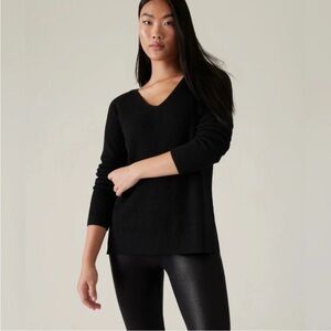 NWT Athleta Black V-Neck merino wool blend sweater - XS
